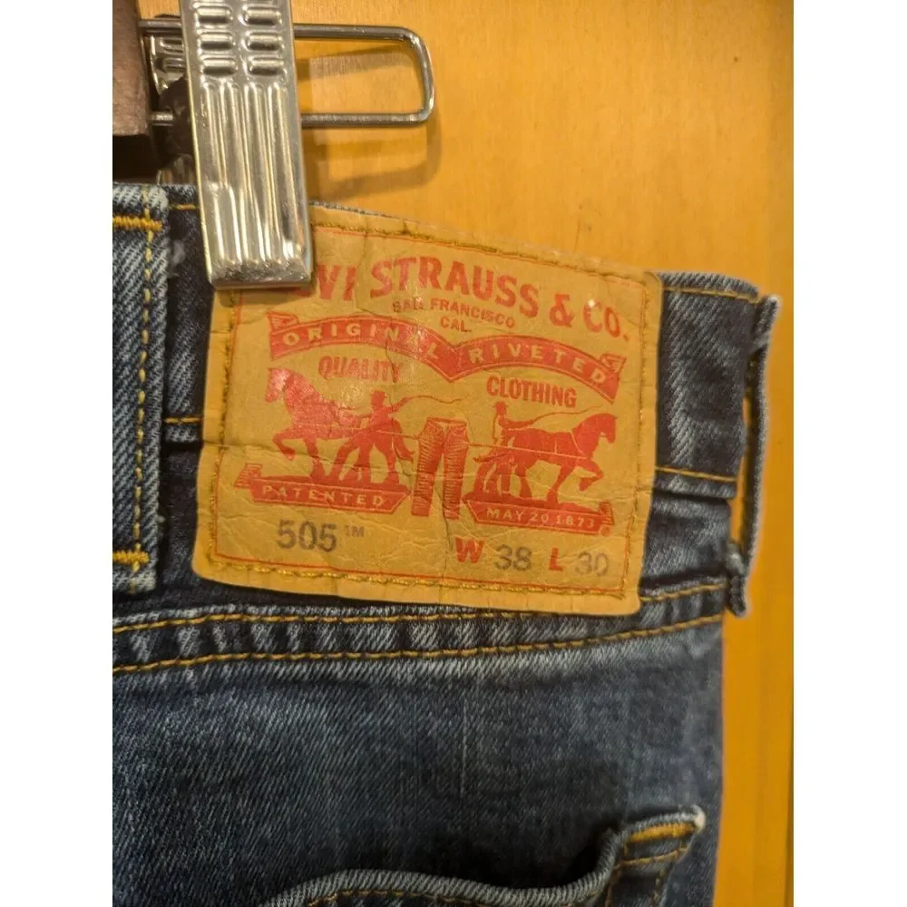 Levi's 505    Jeans 38x29 (actual) 38x30 Tag Blue  zipper Fly Denim Distres. Cuf